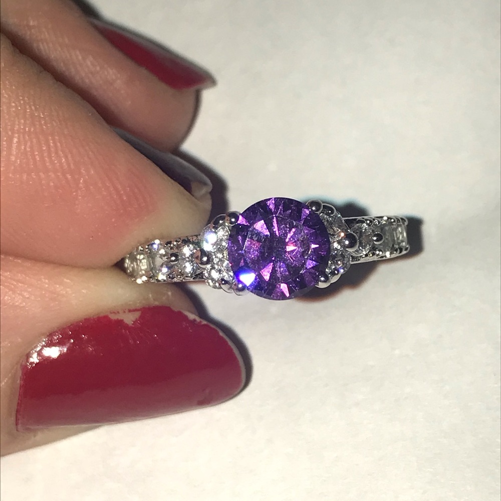 Pretty purple ring